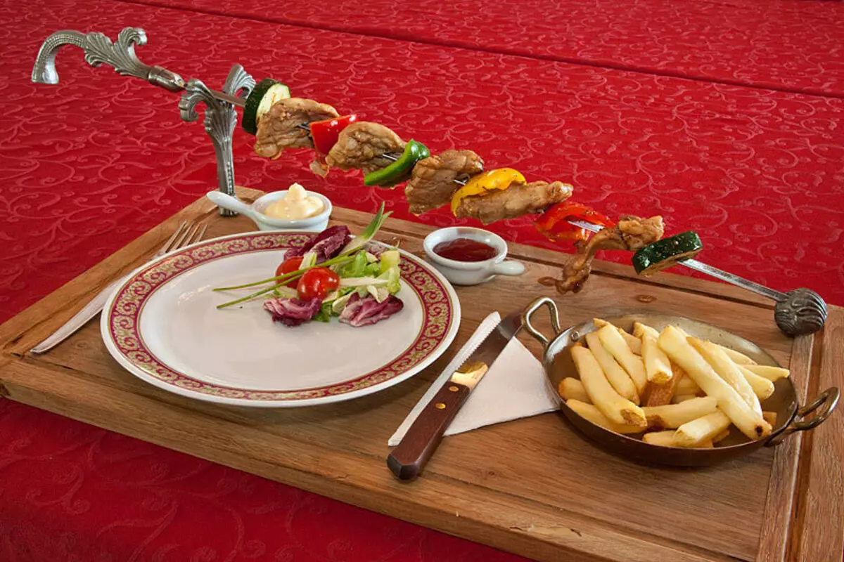 Какую разделочную доску выбрать для кухни? 